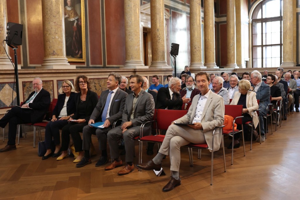 Publikum bei der Zemanek Lecture im Festsaal der Universität Wien.
